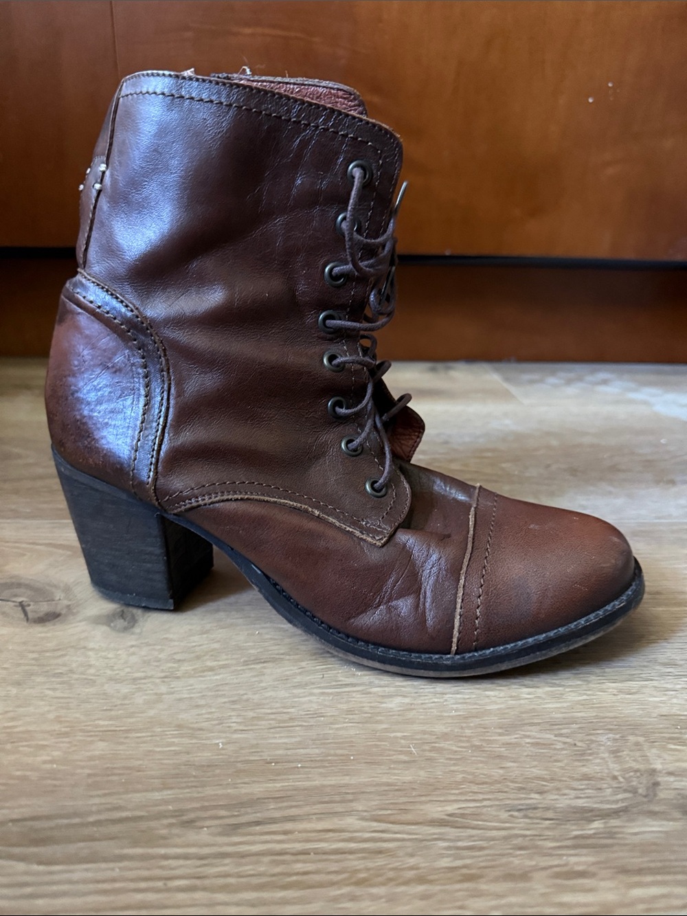 Steve Madden Brown Leather Lace-Up Block Heel Boots